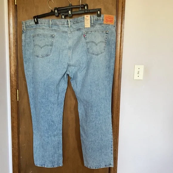 Relisted Levi’s 541 athletic taper distressed jean sits at waist 58 x 34 - Picture 15 of 17